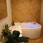 Z Sauna I Jacuzzi Radom